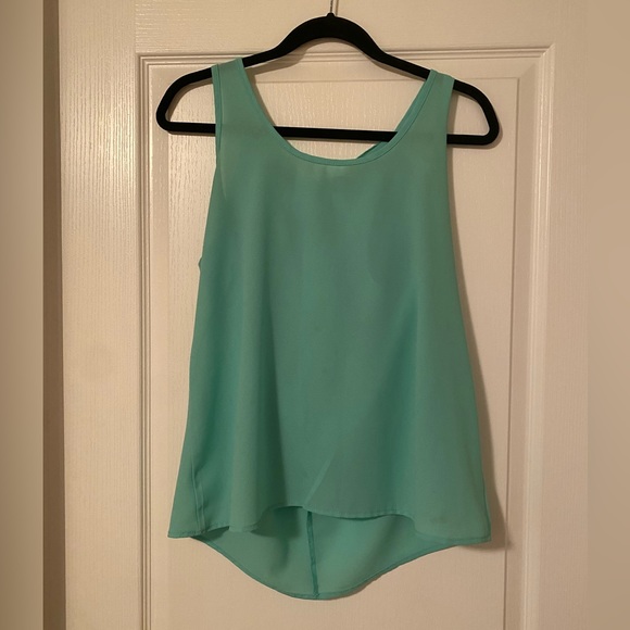 Brenda’s teal tank with back bow detail - Picture 1 of 3